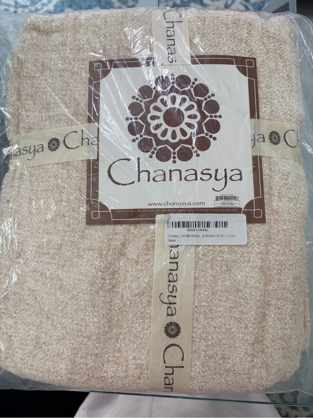 NWT Chanasya Chenille Fringe Throw Blanket - Cream 50”x65”